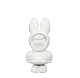 iFemale Glossy White