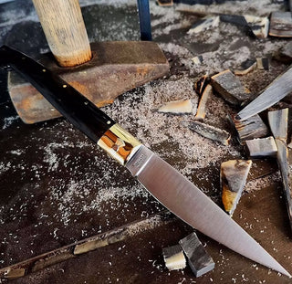 Pattadese Knife with Dark Ram Horn Handle