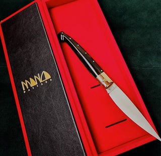 Pattadese Knife with Dark Ram Horn Handle