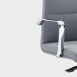 Star Executive Armchair • Viganò Editor 